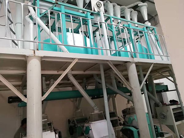 山西晉城沁水日產(chǎn)40噸面粉機，安裝，試機現(xiàn)場。